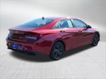 2023 Elantra Thumbnail 7