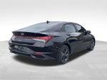 2023 Elantra Thumbnail 4