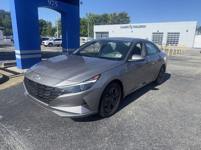 Photo of a 2023 Hyundai Elantra SEL 4DR Sedan for sale