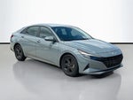 2022 Elantra Thumbnail 3