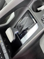 2023 Elantra Thumbnail 18