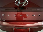 2023 Elantra Thumbnail 25