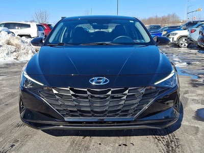 2023 Hyundai Elantra SEL 4DR Sedan