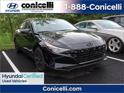 2023 Hyundai Elantra SEL 4DR Sedan