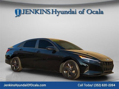 2022 Hyundai Elantra SEL 4DR Sedan