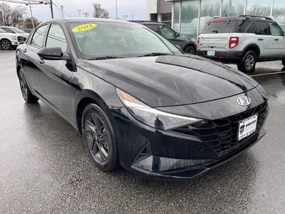 2021 Hyundai Elantra SEL 4DR Sedan