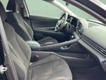 2022 Elantra Thumbnail 38