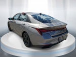 2022 Elantra Thumbnail 3
