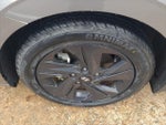 2022 Elantra Thumbnail 10