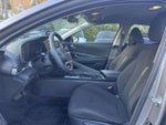 2023 Elantra Thumbnail 16