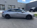 2023 Elantra Thumbnail 3