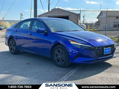 2023 Hyundai Elantra SEL 4DR Sedan