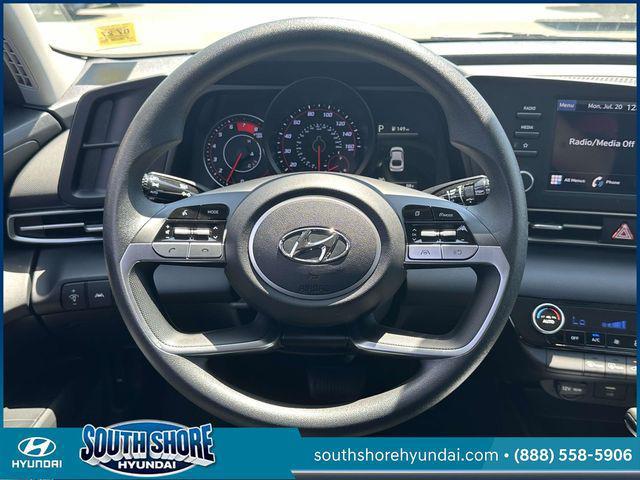 2023 Hyundai Elantra - $18,886