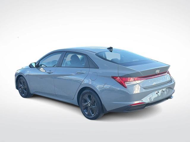 2022 Hyundai Elantra - $19,275
