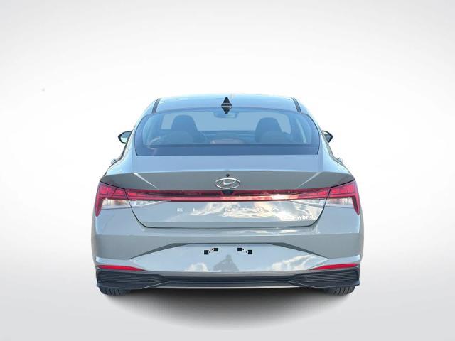 2022 Hyundai Elantra - $19,275