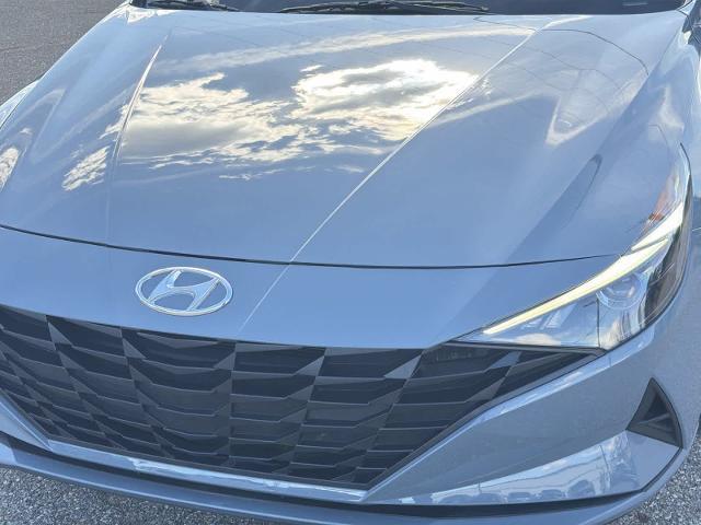 2022 Hyundai Elantra - $19,275