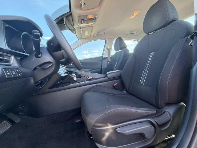 2022 Hyundai Elantra - $19,275