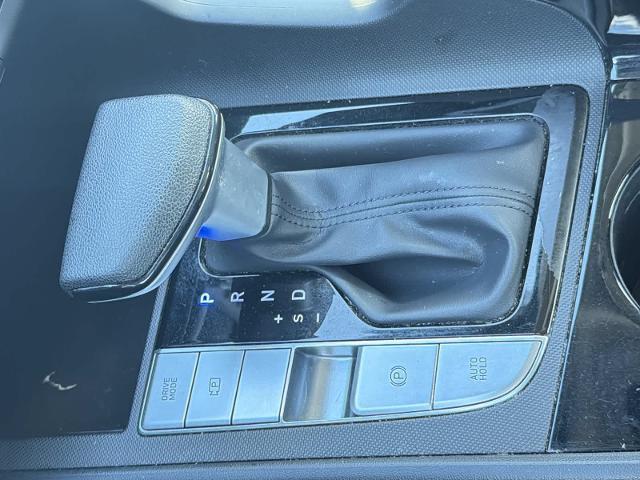 2022 Hyundai Elantra - $19,275