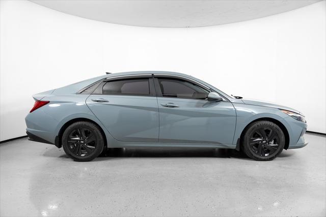 2021 Hyundai Elantra - $17,900