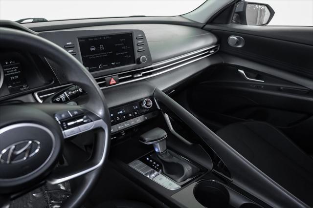 2021 Hyundai Elantra - $17,900