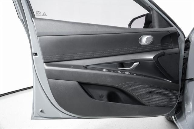 2021 Hyundai Elantra - $17,900
