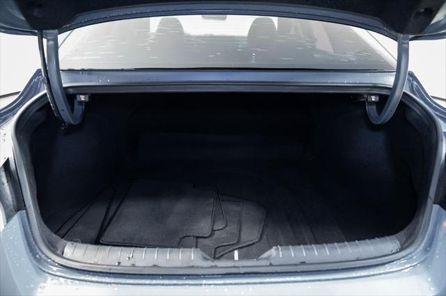 2021 Hyundai Elantra - $17,900