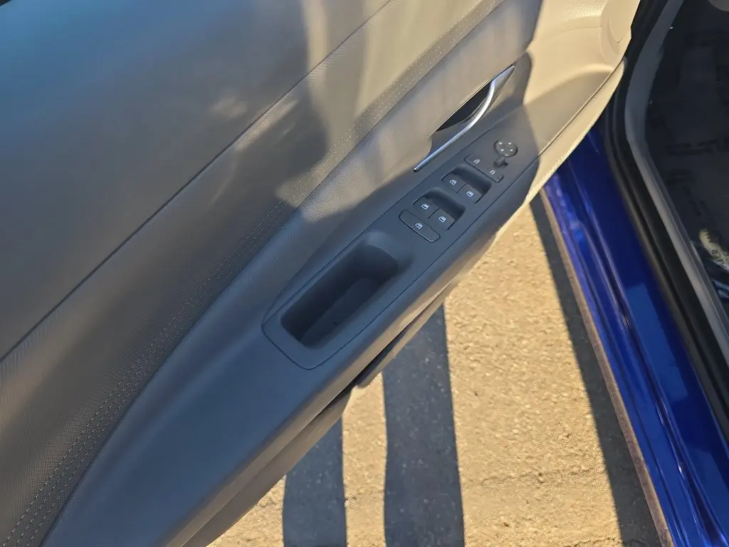 2022 Hyundai Elantra - $13,866