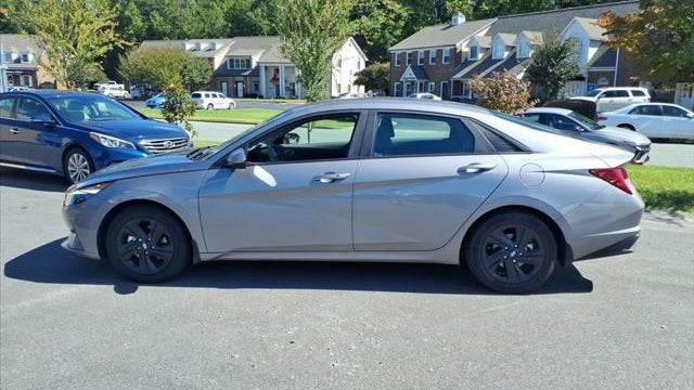 2023 Hyundai ELANTRA Hybrid Blue