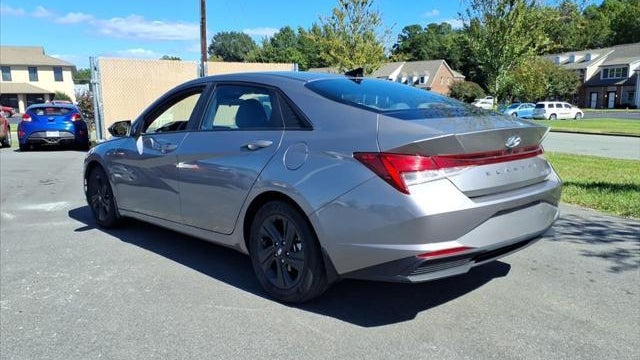 2023 Hyundai ELANTRA Hybrid Blue