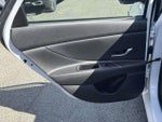 2022 ELANTRA Hybrid Thumbnail 10