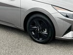 2022 ELANTRA Hybrid Thumbnail 21
