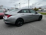 2022 ELANTRA Hybrid Thumbnail 1