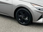 2022 ELANTRA Hybrid Thumbnail 21