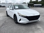 2022 ELANTRA Hybrid Thumbnail 2