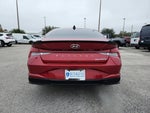 2023 ELANTRA Hybrid Thumbnail 2