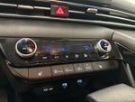 2023 ELANTRA Hybrid Thumbnail 19