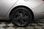 2023 ELANTRA Hybrid Thumbnail 32