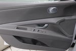 2023 ELANTRA Hybrid Thumbnail 18