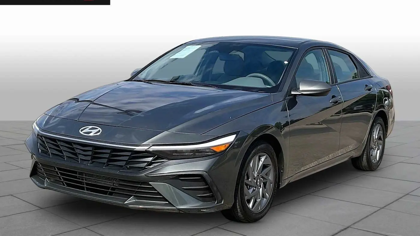 Preowned 2024 Hyundai ELANTRA SEL for Sale