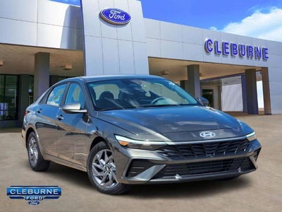 2024 Hyundai Elantra SEL 4DR Sedan