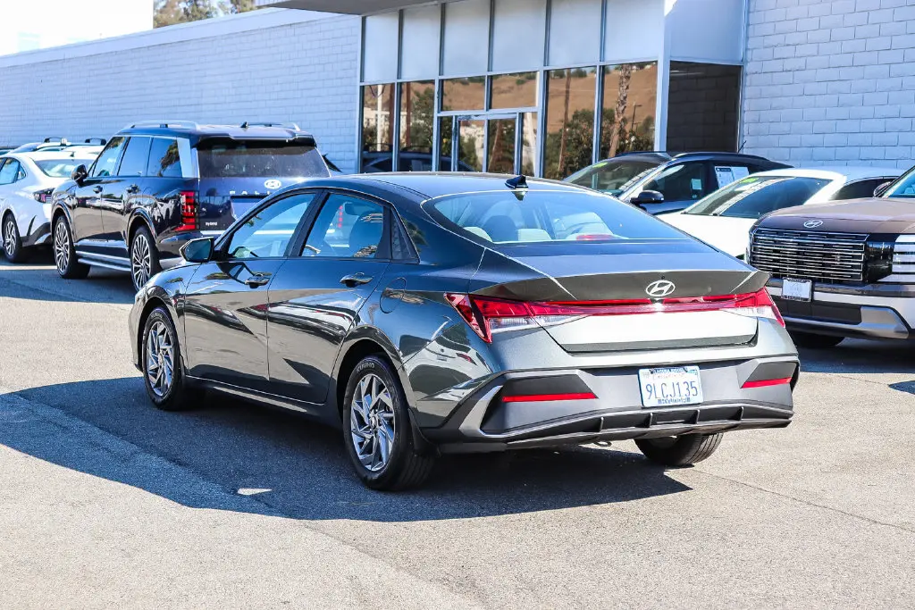 2024 Hyundai Elantra - $19,495
