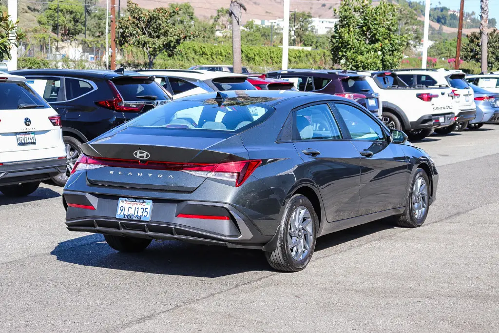 2024 Hyundai Elantra - $19,495