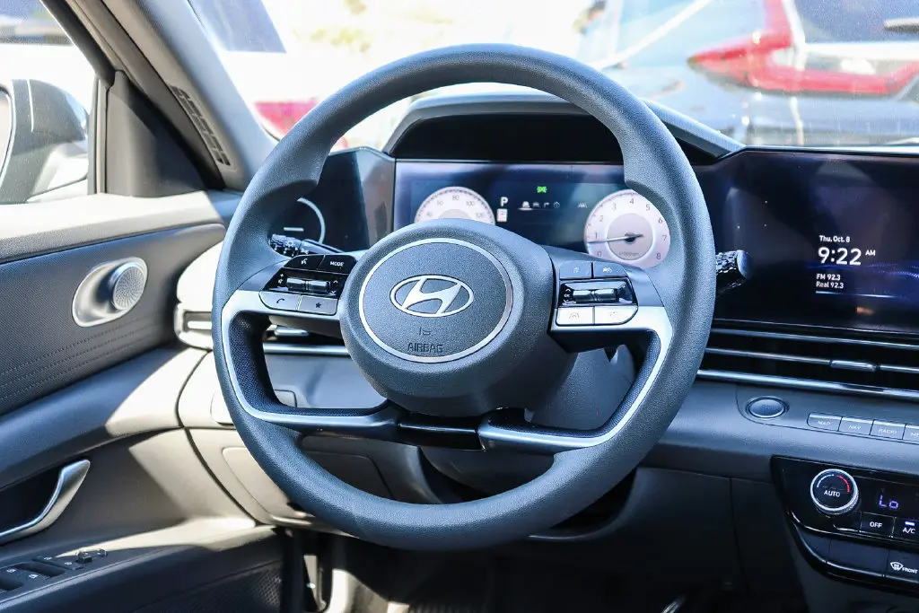 2024 Hyundai Elantra - $19,495