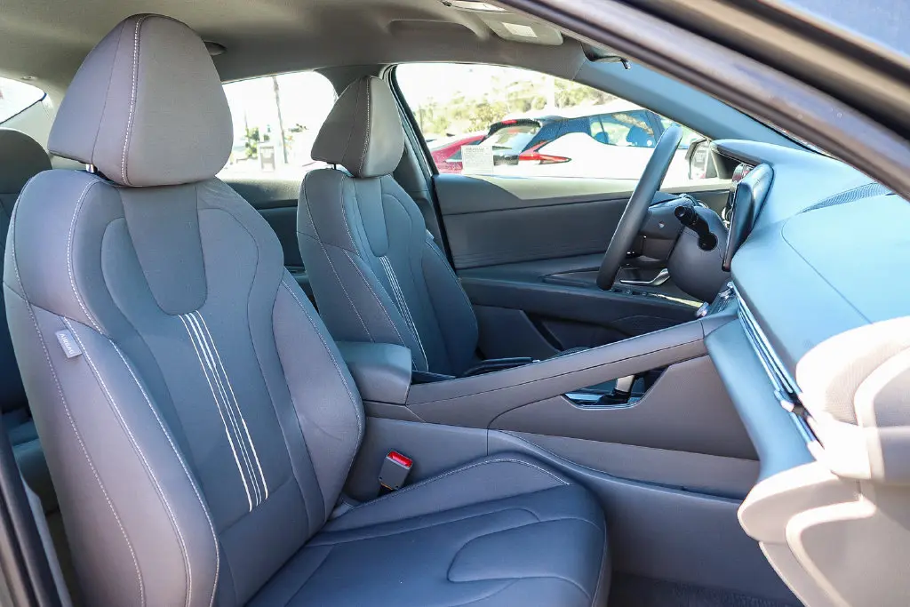 2024 Hyundai Elantra - $19,495
