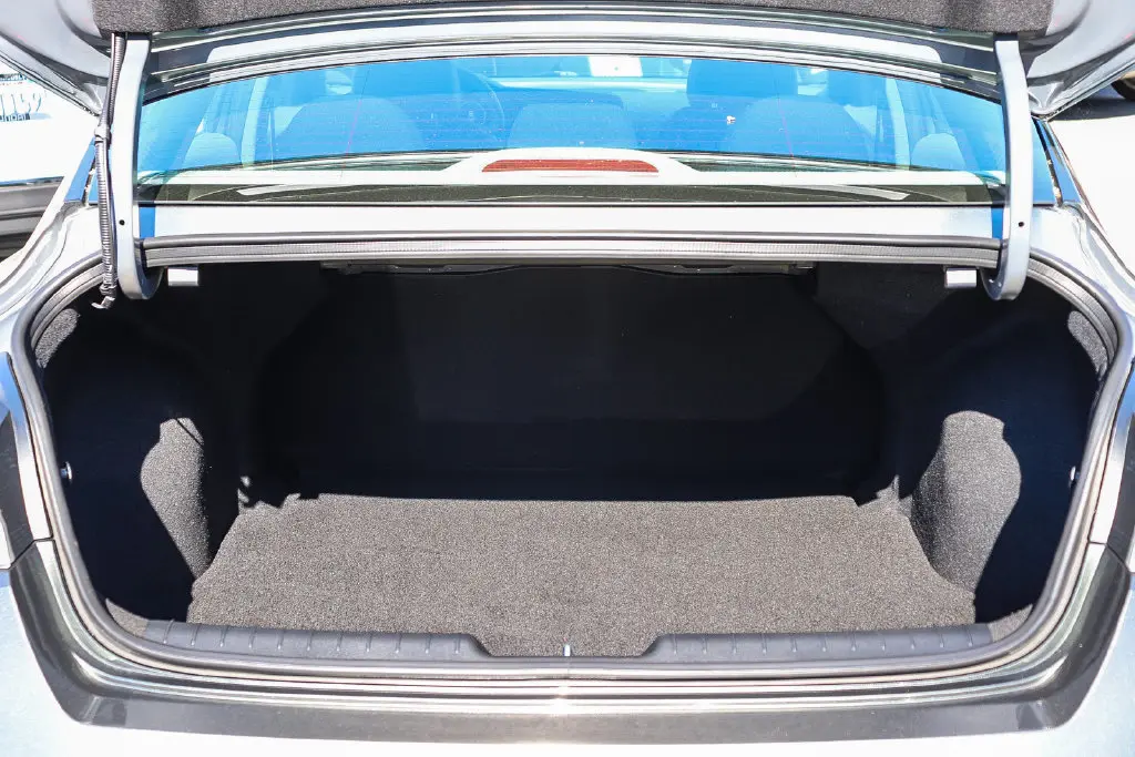 2024 Hyundai Elantra - $19,495