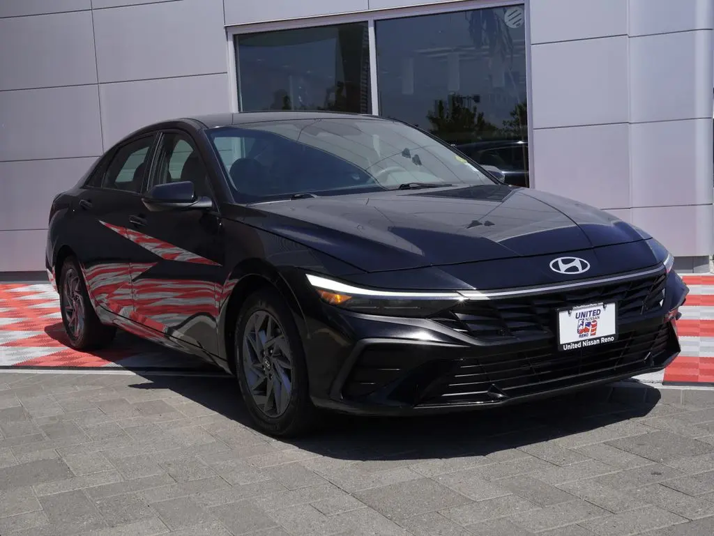 2024 Hyundai Elantra - $17,988