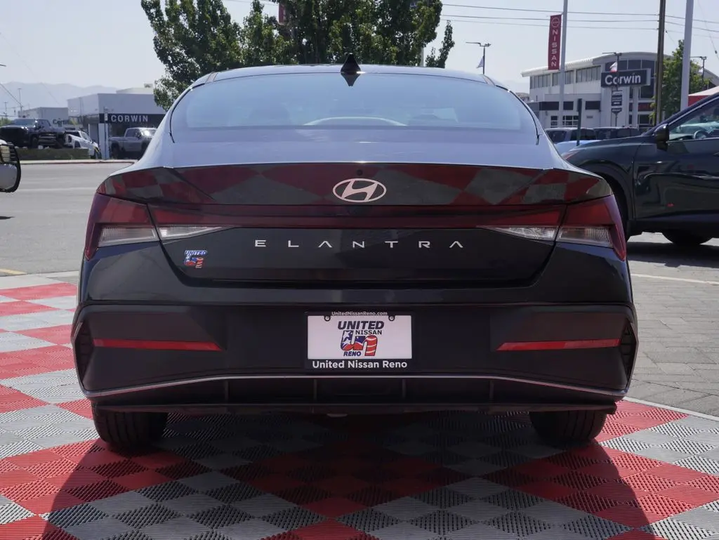 2024 Hyundai Elantra - $17,988