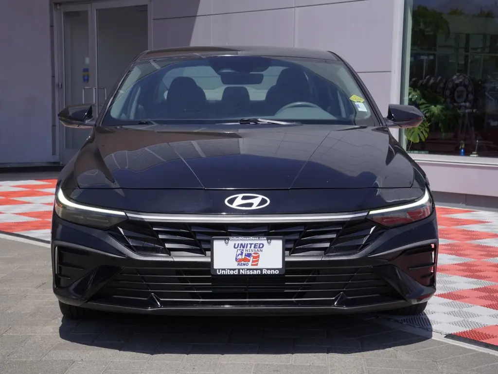 2024 Hyundai Elantra - $17,988