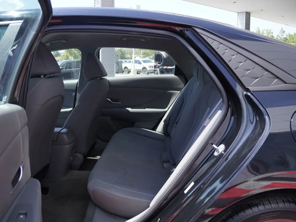 2024 Hyundai Elantra - $17,988