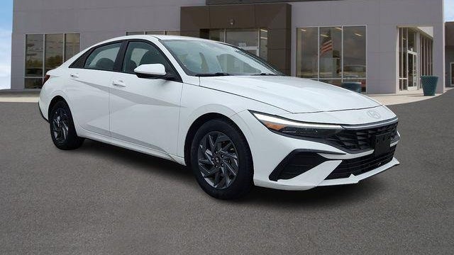 Preowned 2024 Hyundai ELANTRA SEL for Sale